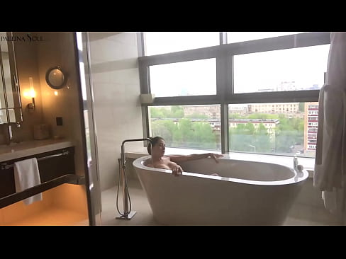 ❤️ Enorme babe die hartstochtelijk haar poesje aftrekt in de badkamer Russian porno at porn nl.cbddeluxe.top